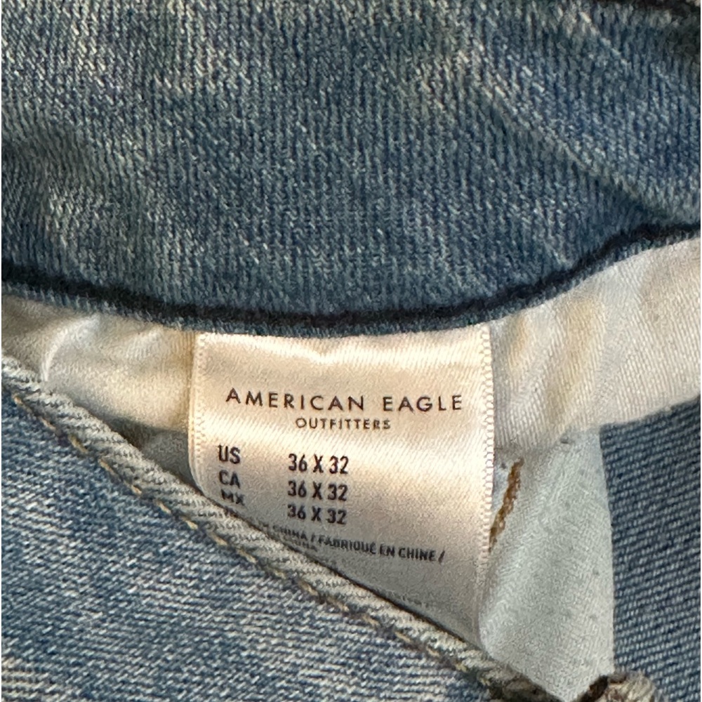 American Eagle ripped jeans - Picture 4 of 4